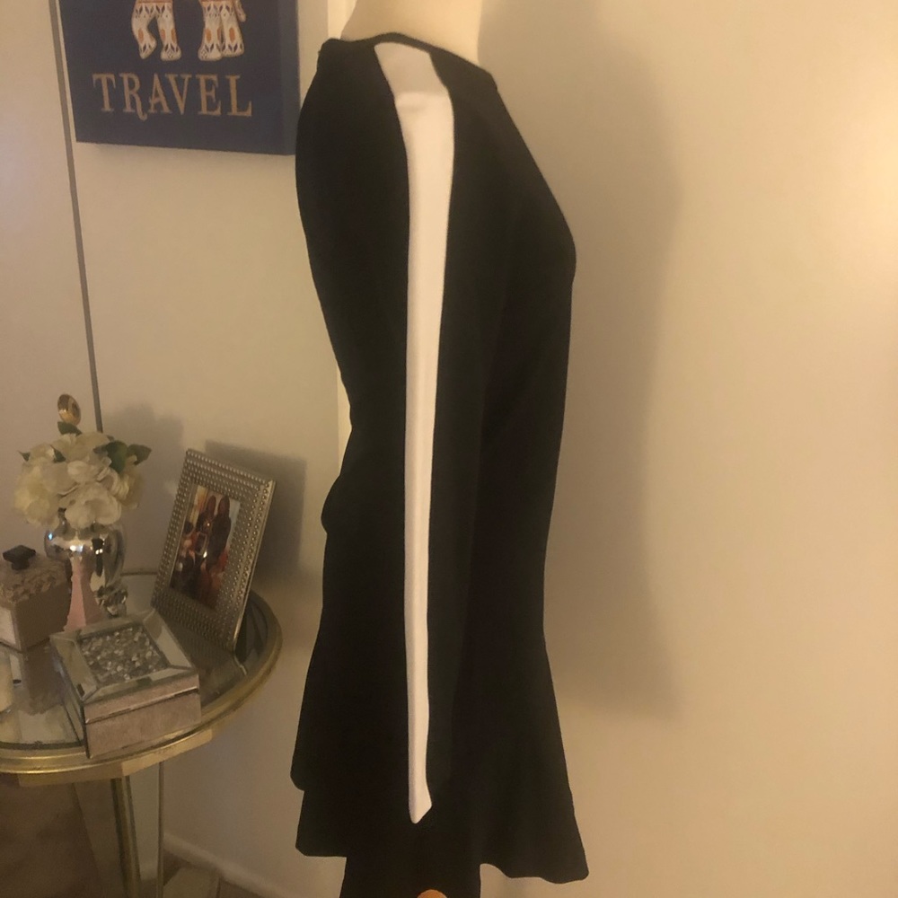 Dress - Picture 3 of 8